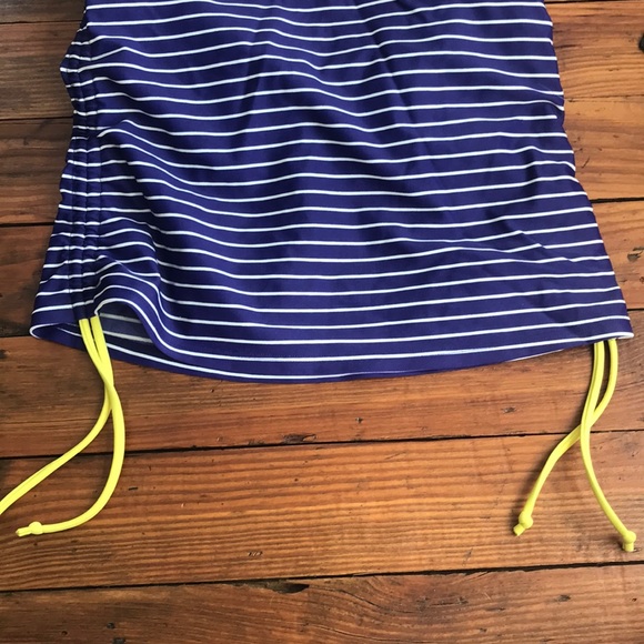 Athleta Swim Top 32 B/C - Picture 2 of 6